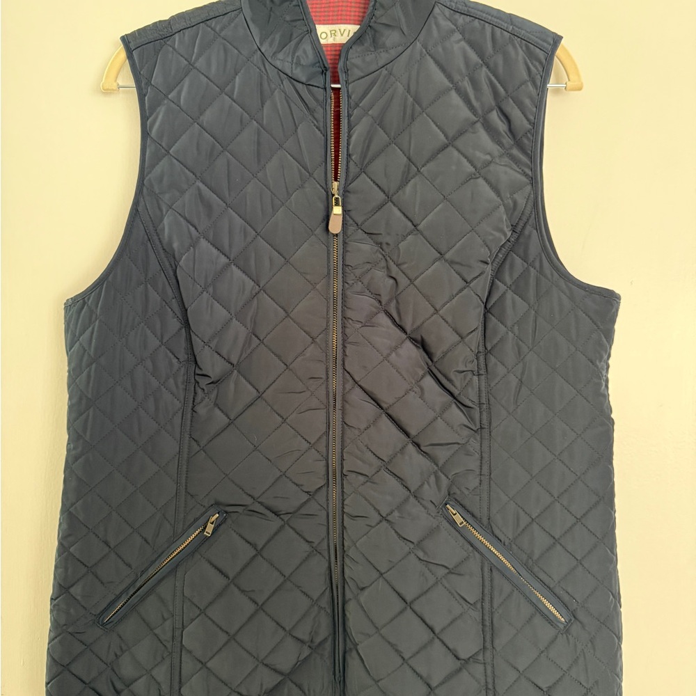 Orvis Quilted Navy Blue Sleeveless Vest